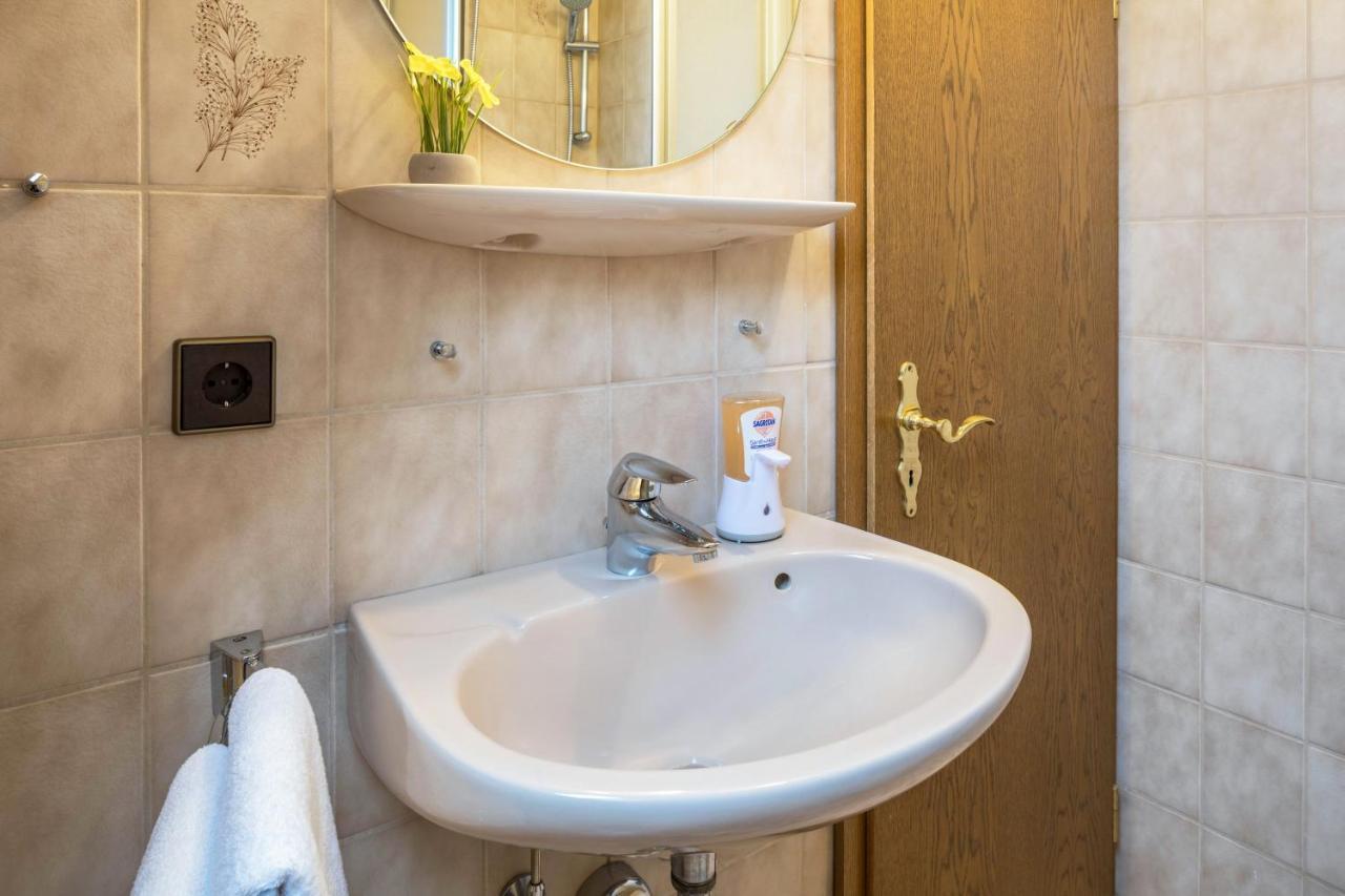 Waldesruh Apartment ทิทิเซ-นอยชตัดท์ ภายนอก รูปภาพ